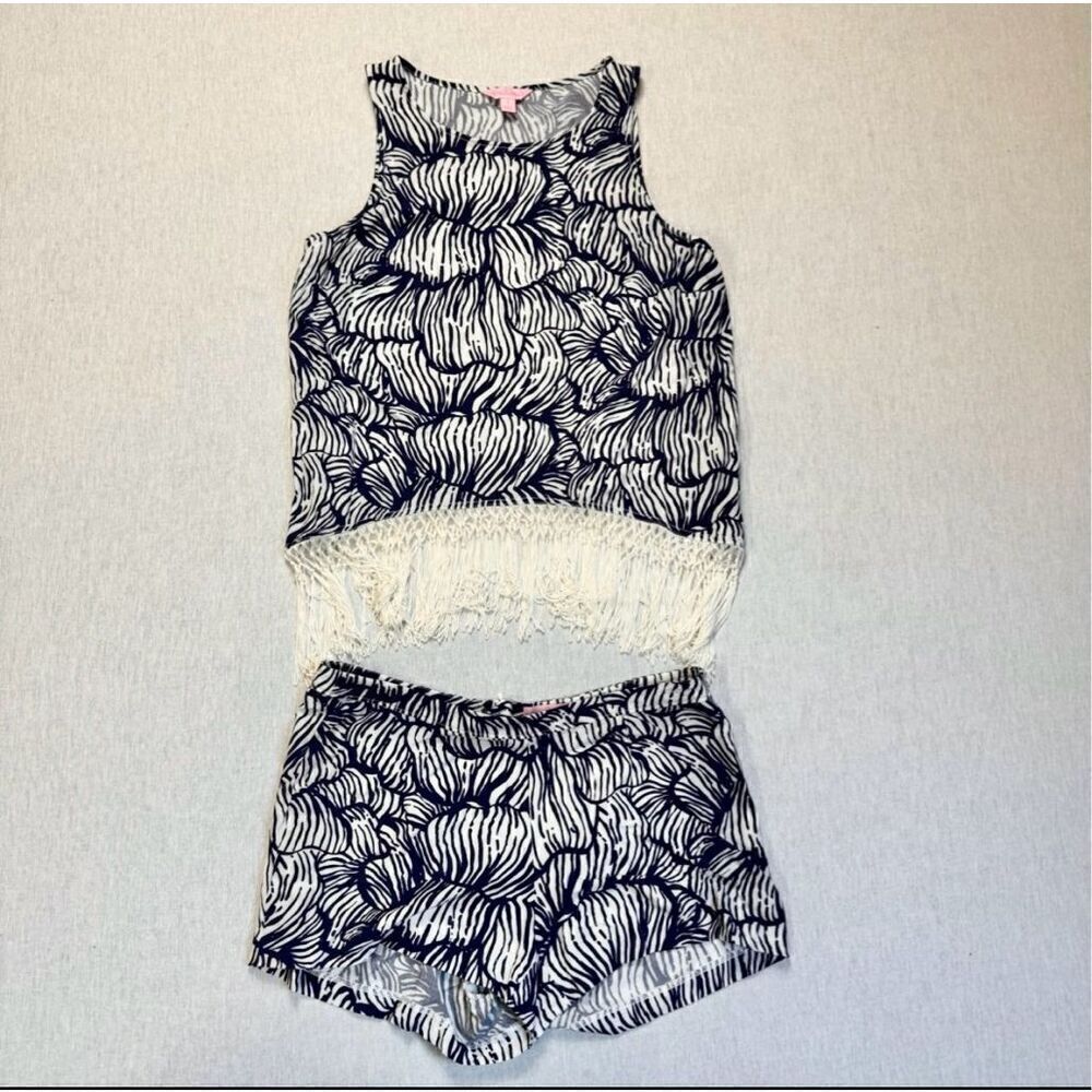 Lilly Pulitzer Sonya Fringe Set Tank and Shorts Navy Blue Palm Fringe Sz 2
